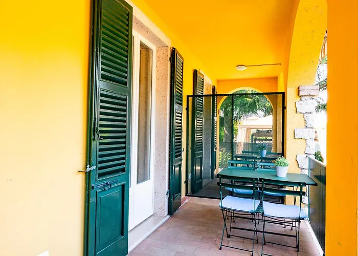 Lejlighedshotel Residenza Le Logge Torri Del Benaco