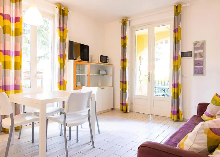 Residenza Le Logge Lejlighedshotel Torri Del Benaco