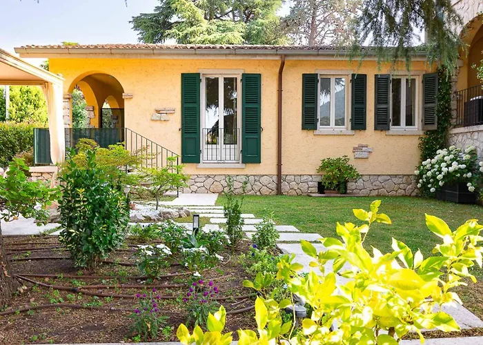 Appart hôtel Residenza Le Logge Torri Del Benaco