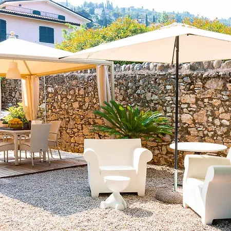 Aparthotel Residenza Le Logge 4*