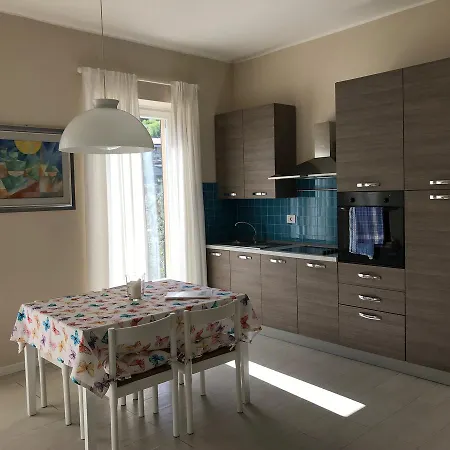 Aparthotel Residenza Le Logge Torri Del Benaco